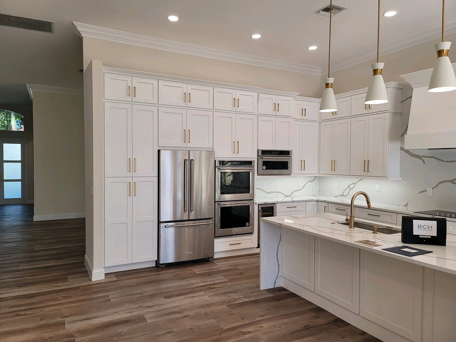 Completed kitchen improvement project in Palm Beach County