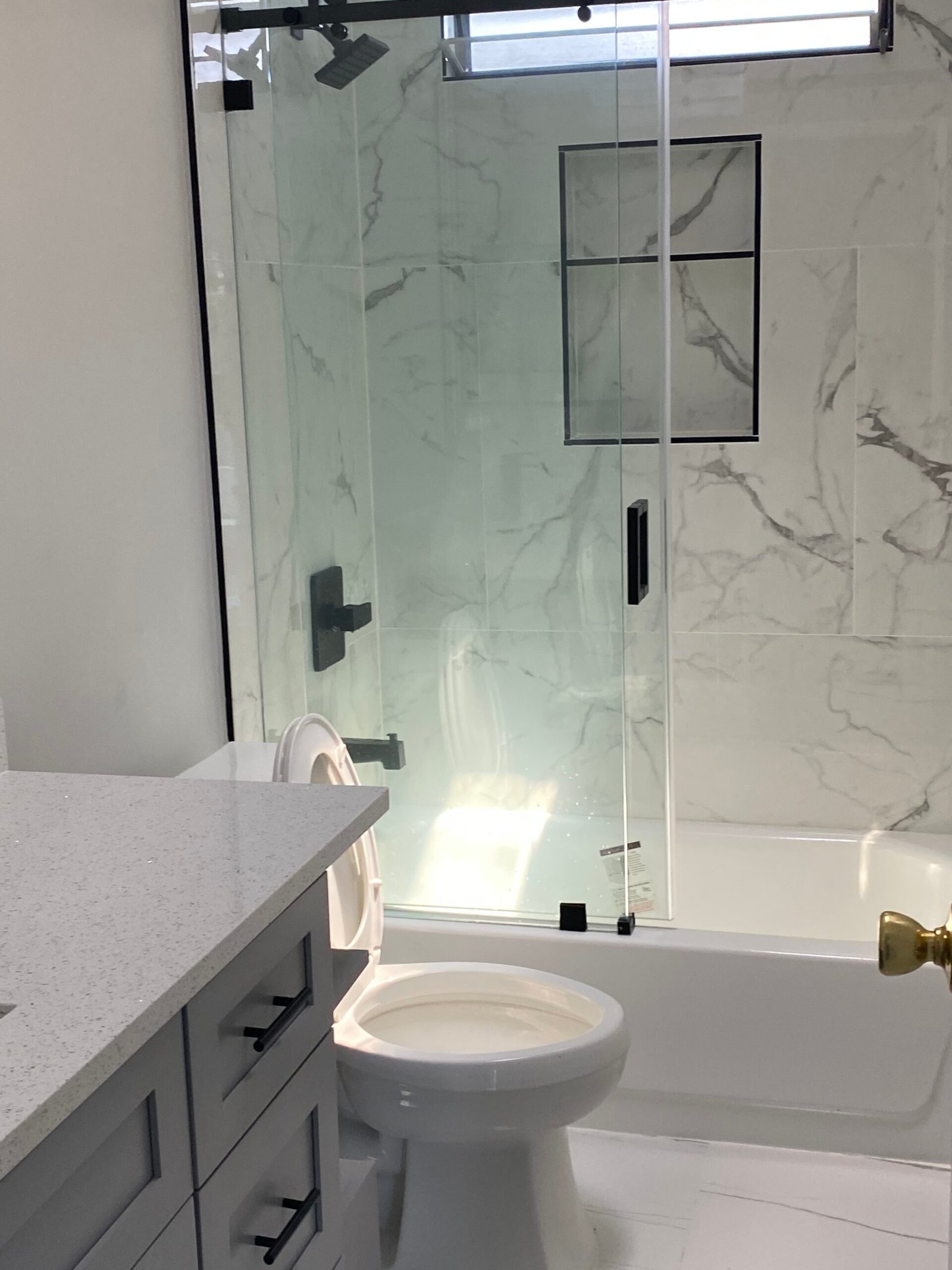 Toilet installation in Lake Worth Florida